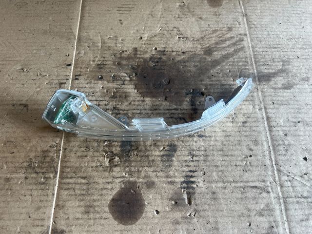 bontott VW ARTEON Bal Visszapillantó Tükör Irányjelző