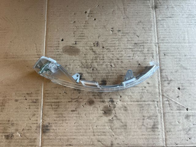 bontott VW ARTEON Bal Visszapillantó Tükör Irányjelző