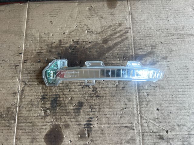 bontott VW ARTEON Bal Visszapillantó Tükör Irányjelző