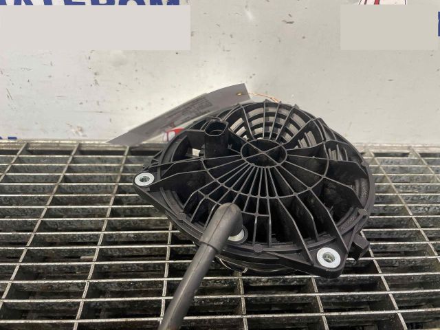 bontott VW ARTEON Csomagtérajtó Kilincs