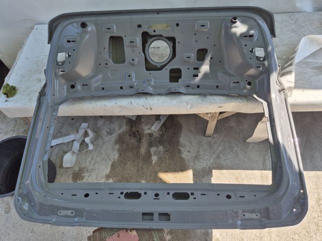 bontott VW ARTEON Csomagtérajtó (Üres lemez)