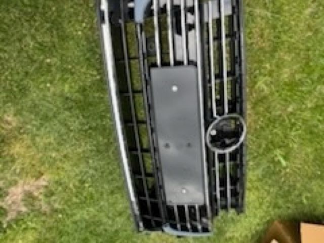 bontott VW ARTEON Első Lökhárító (Részeivel)