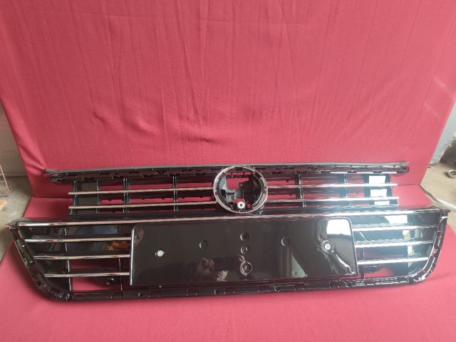 bontott VW ARTEON Hűtőrács