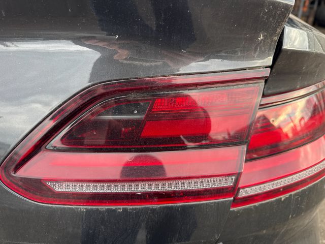 bontott VW ARTEON Jobb Belső Hátsó Lámpa