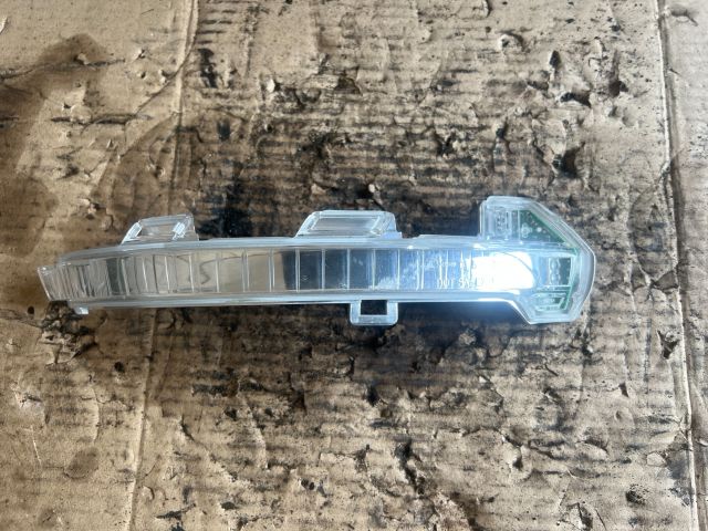 bontott VW ARTEON Jobb Visszapillantó Tükör Irányjelző