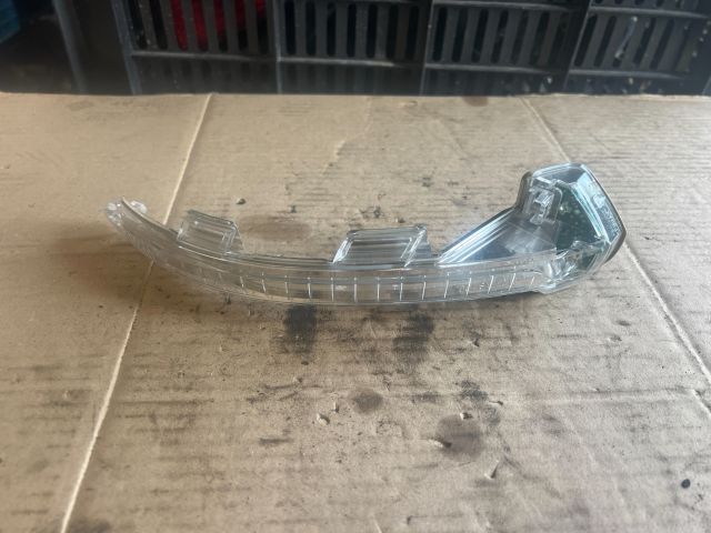 bontott VW ARTEON Jobb Visszapillantó Tükör Irányjelző