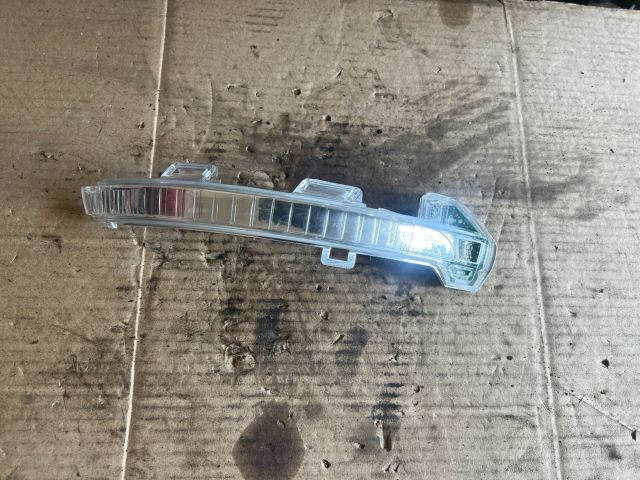 bontott VW ARTEON Jobb Visszapillantó Tükör Irányjelző