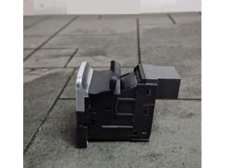 bontott VW ARTEON Kézifék Kapcsoló