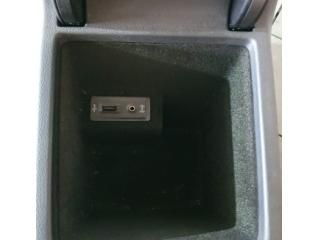 bontott VW ARTEON Könyöklő