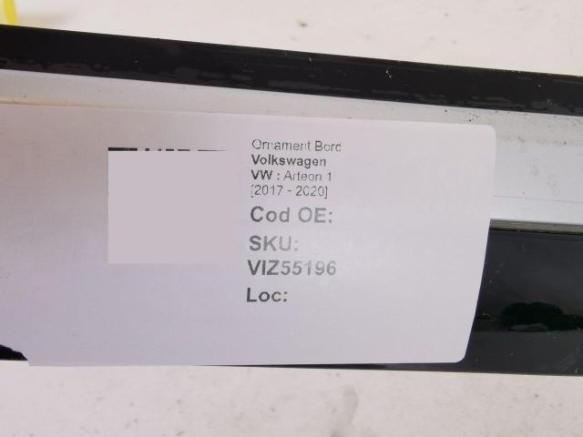 bontott VW ARTEON Középső Műszerfal Díszléc
