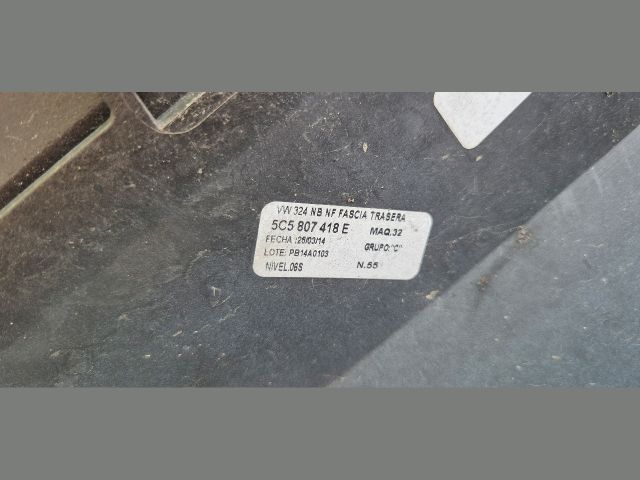 bontott VW BEETLE Hátsó Lökhárító (Üresen)