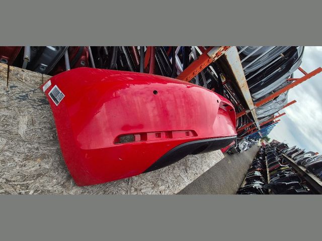 bontott VW BEETLE Hátsó Lökhárító (Üresen)