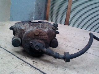 bontott VW BORA Bal első Féknyereg Munkahengerrel