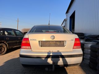 bontott VW BORA Bal hátsó Lengéscsillapító