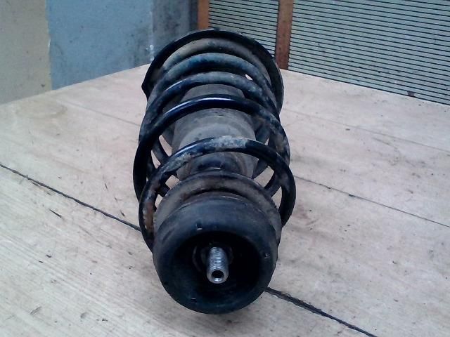 bontott VW BORA Jobb első Gólyaláb (Lengécsillapító, Rugó)