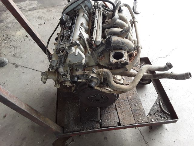 bontott VW BORA Motor (Fűzött blokk hengerfejjel)