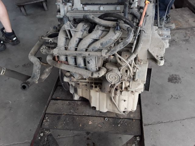 bontott VW BORA Motor (Fűzött blokk hengerfejjel)