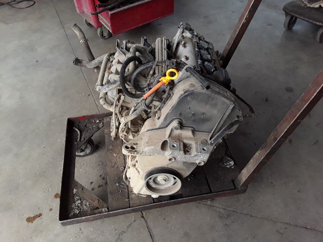 bontott VW BORA Motor (Fűzött blokk hengerfejjel)