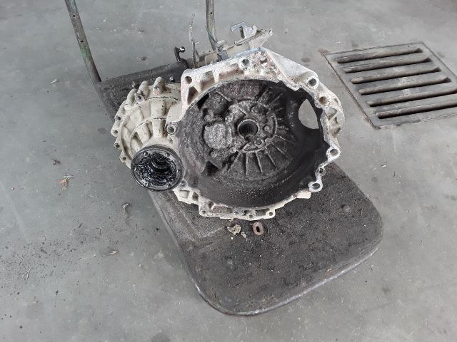 bontott VW BORA Váltó (Mechanikus)