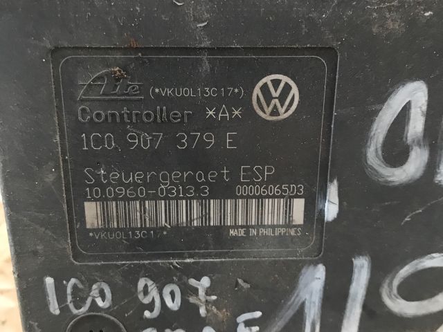 bontott VW BORA ABS Kocka