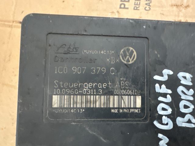 bontott VW BORA ABS Kocka