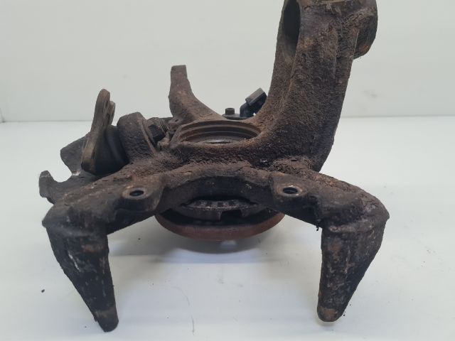 bontott VW BORA Bal első Csonkállvány Kerékaggyal