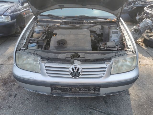 bontott VW BORA Bal első Gólyaláb (Lengécsillapító, Rugó)