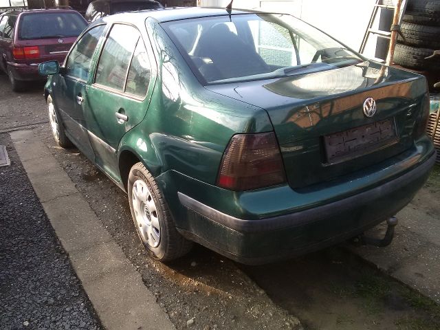 bontott VW BORA Bal első Lengéscsillapító