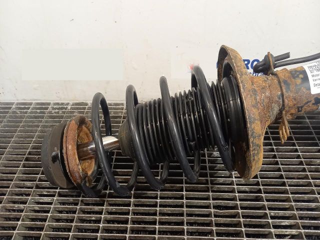 bontott VW BORA Első Rugó