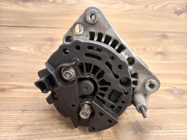 bontott VW BORA Generátor