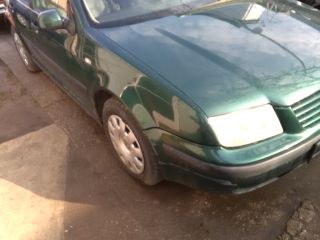 bontott VW BORA Homlokfal (Üres lemez)