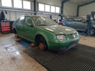 bontott VW BORA Jobb első Csonkállvány Kerékaggyal