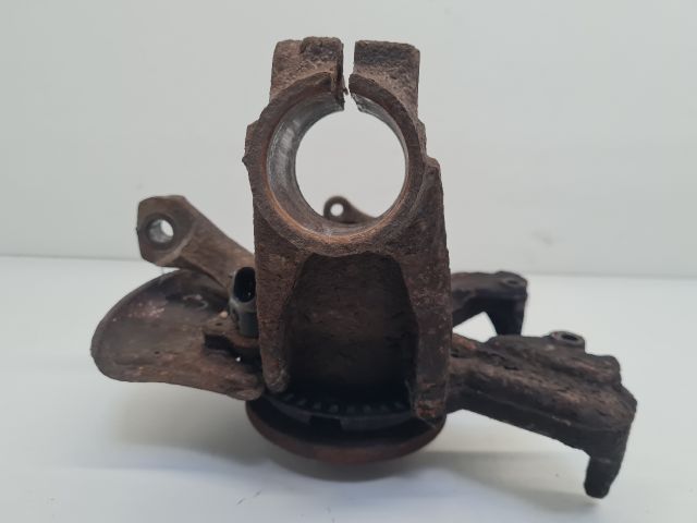 bontott VW BORA Jobb első Csonkállvány Kerékaggyal