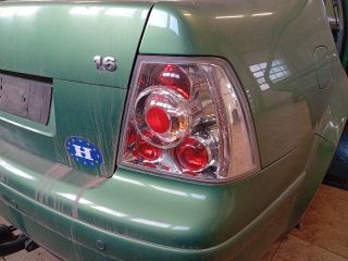 bontott VW BORA Jobb első Féknyereg Munkahengerrel