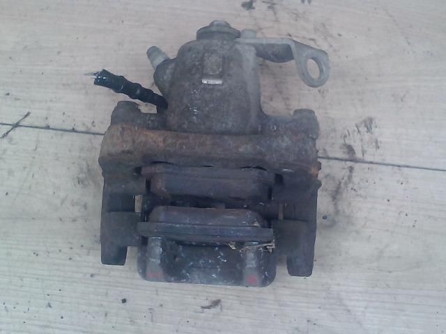 bontott VW BORA Jobb hátsó Féknyereg Munkahengerrel