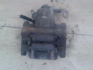 bontott VW BORA Jobb hátsó Féknyereg Munkahengerrel