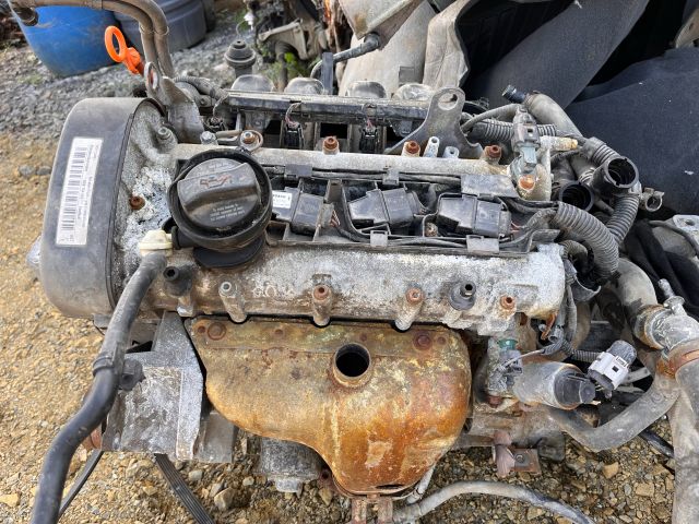 bontott VW BORA Komplett Motor (Segédberendezésekkel)