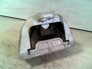 bontott VW BORA Motor Tartó Bak Jobb