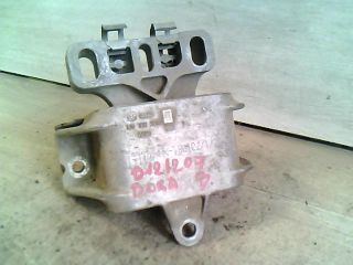 bontott VW BORA Motor Tartó Bak Jobb