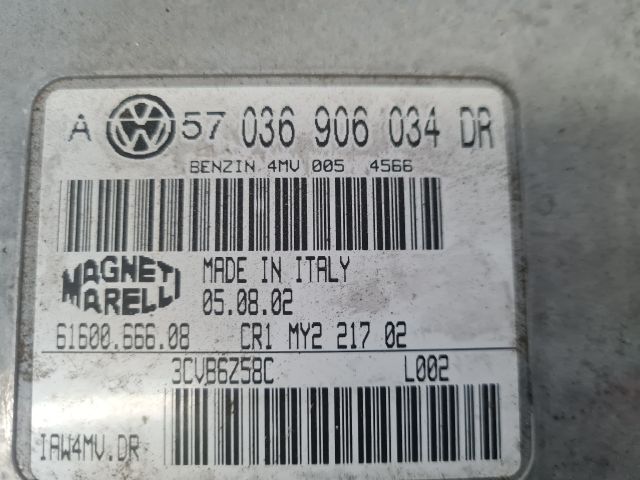 bontott VW BORA Motorvezérlő