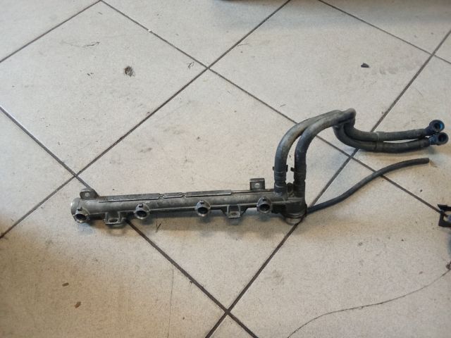 bontott VW BORA Porlasztó Sor / Híd