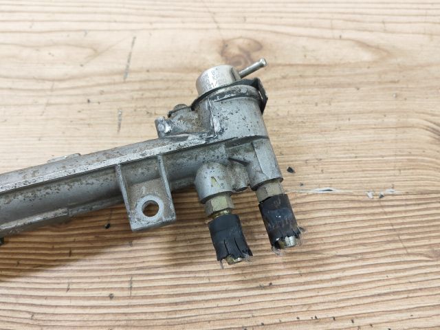 bontott VW BORA Porlasztó Sor / Híd