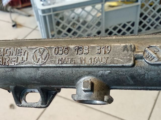 bontott VW BORA Porlasztó Sor / Híd