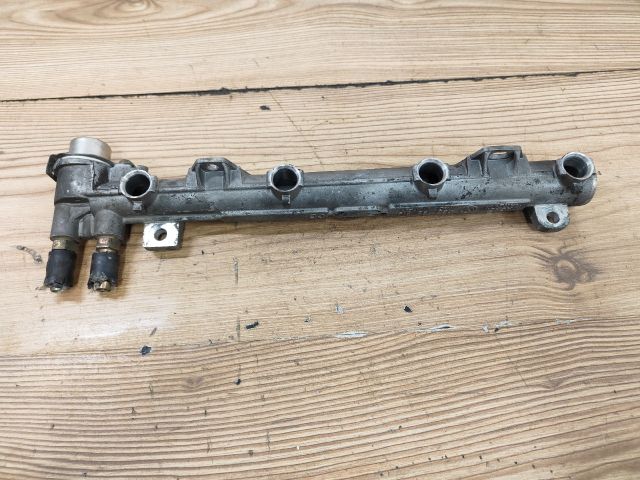 bontott VW BORA Porlasztó Sor / Híd