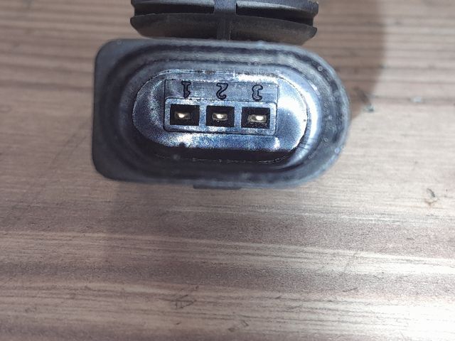 bontott VW BORA Vezérműtengely Fordulatszám Jeladó