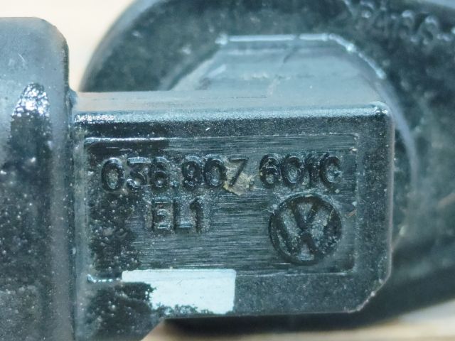 bontott VW BORA Vezérműtengely Fordulatszám Jeladó