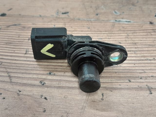 bontott VW BORA Vezérműtengely Fordulatszám Jeladó