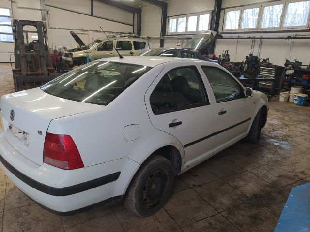 bontott VW BORA Vízhűtő Radiátor (Nem klímás)