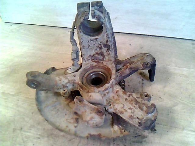 bontott VW BORA Bal első Csonkállvány Kerékaggyal