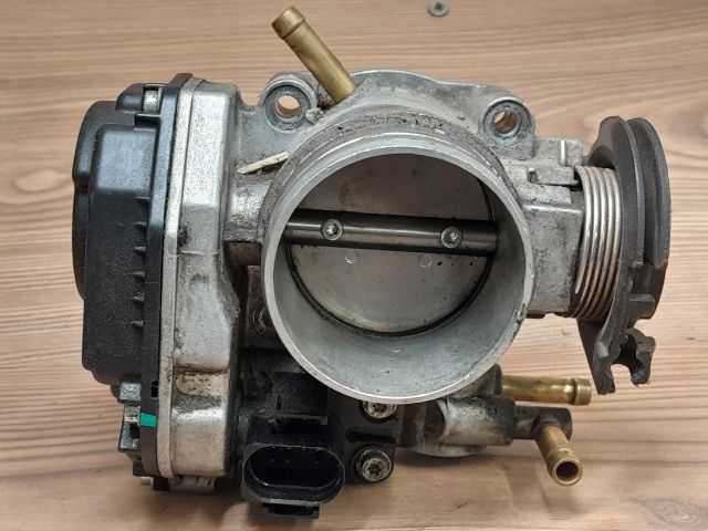 bontott VW BORA Fojtószelep (Mechanikus)